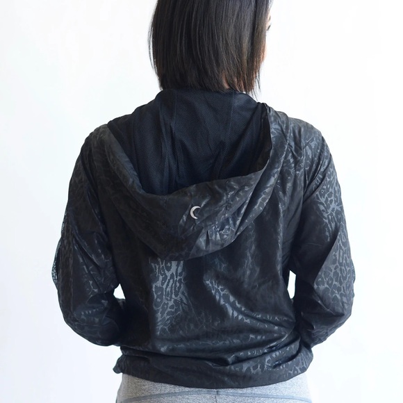 Zyia Active Black bomber jacket. Black Cheetah print. Windbreaker style. READ - Picture 3 of 16